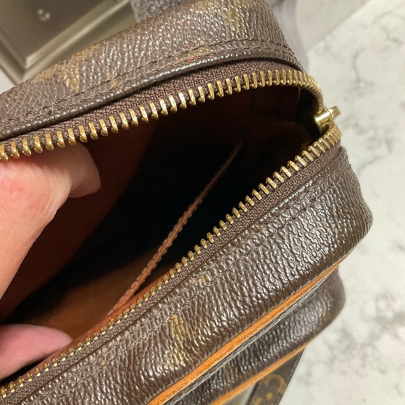 Louis Vuitton Monogram Crossbody Bag in Brown and Tan - Picture 13 of 16